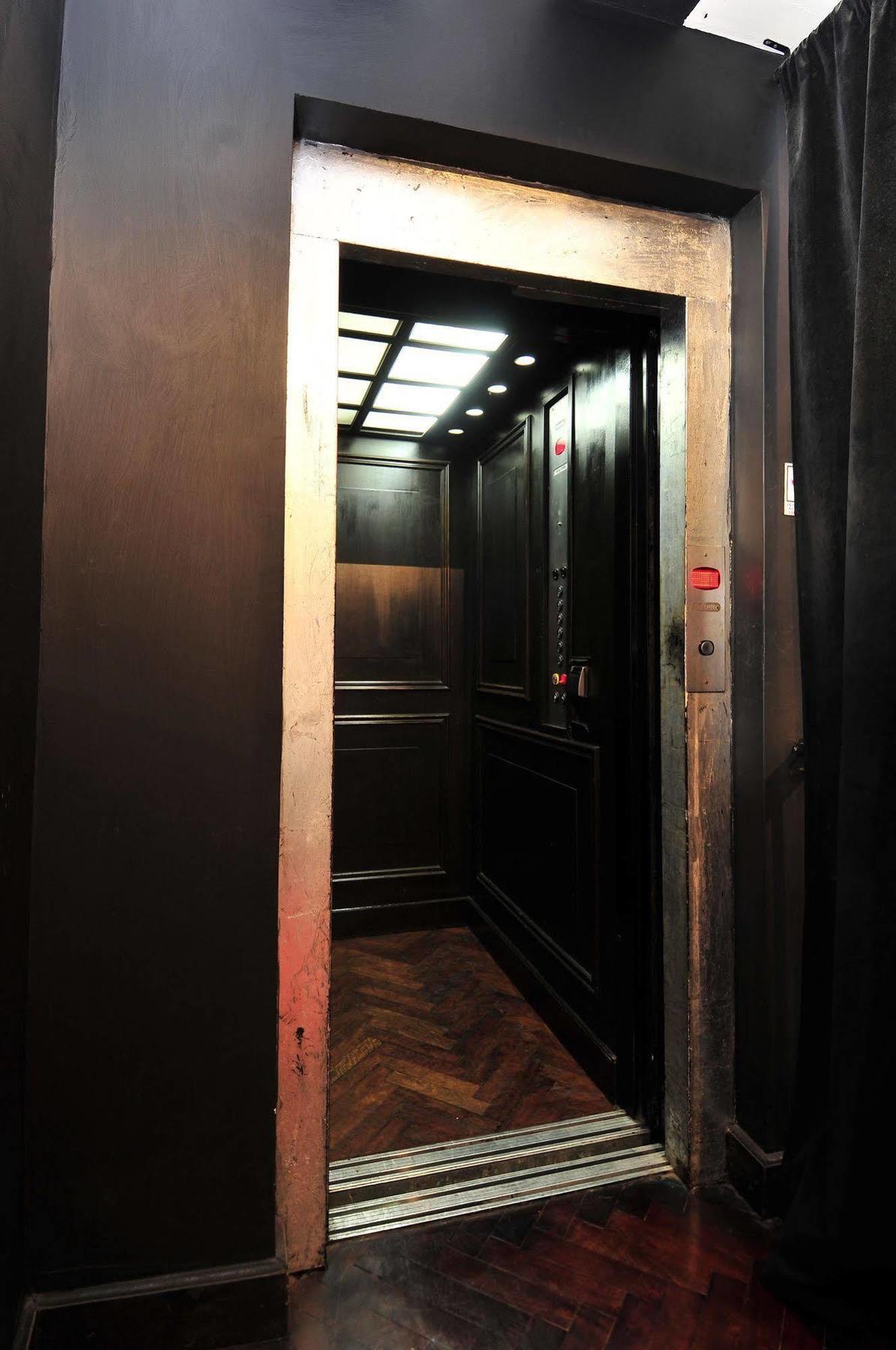 Ultra Hotel בואנוס איירס מסעדה תמונה